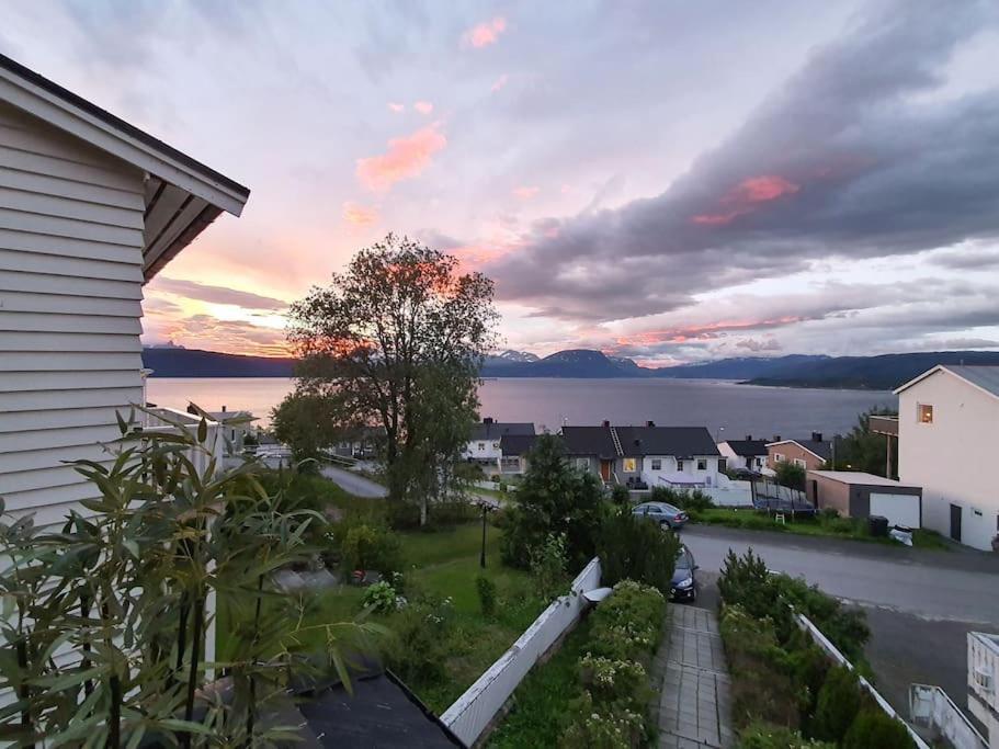 Hoy Standard. Mye For Pengene. Gratis Velkomstgave Narvik Bagian luar foto